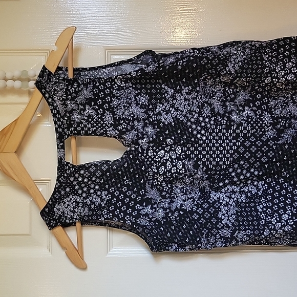 Tank Top - Picture 3 of 3